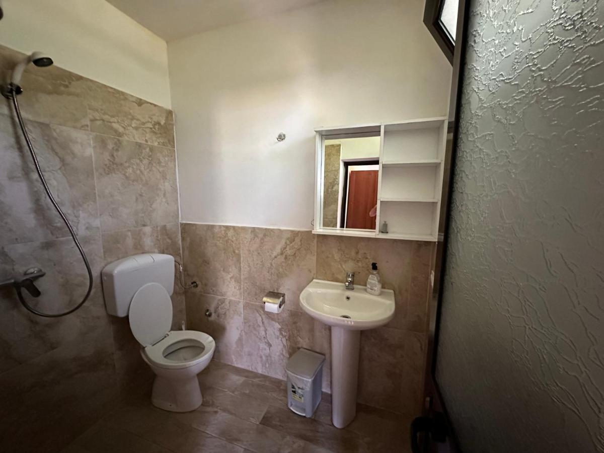 Guesthouse Freskia Теті Екстер'єр фото